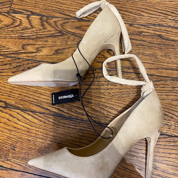 Express Nude Heels W/Lace up back - Picture 3 of 4
